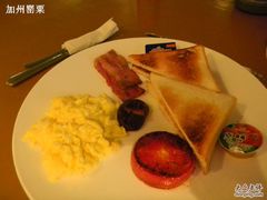 英式早餐-JINNS锦时 steak&pizza(浸信会礼拜堂旧址店)