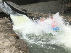 -仙人谷漂流景区