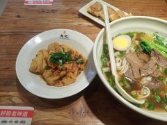 -湘人龙记老长沙米粉(鸟巢店)