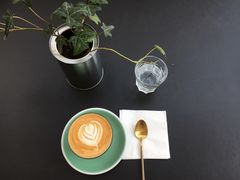 拿铁-UNI UNI(环亚凯瑟琳店)