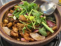 -胡须佬鸡煲四季火锅店(石厦西村直营店)