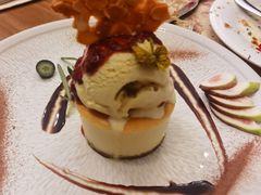 -Mark&Mars Restaurant