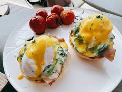 奶油菠菜火腿肉班尼迪克蛋-The Rug Cafe(王府中环店)