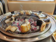 -围炉肉舍•炭烤活鳗•丹东海鲜烤肉(步行街店)