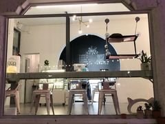 -有猫主题·治愈系猫咖(曾厝垵店)