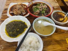 -朱大嘴肥肠血旺(福字街店)