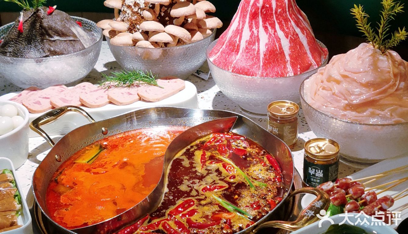 谁敢信啊！我竟然在火锅店吃上了有史以来吃过蕞好吃的一口包子！