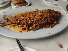 干烧武昌鱼-莲餐厅·湖北菜·藕汤是头牌(愚园路店)