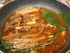 -喇喇排骨火锅·传统韩式脊骨汤(望京西园总店)