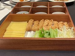 -鲁采LU STYLE(新天地店)