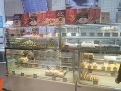 -白玉兰食品甜凤店(合生汇店)