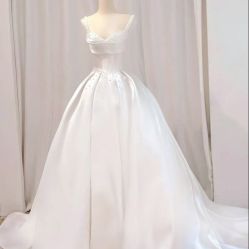 -HANSA韩纱婚纱礼服·龙凤褂·西装设计师集合店