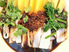 凉卷粉拼豌豆粉-家宴滇食记·云南家常菜