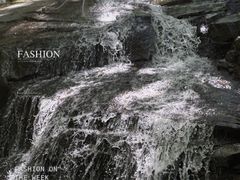 -藏龙百瀑风景区