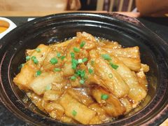 咸鱼鸡粒茄子煲咸鲜下饭-潮堂 · 潮州菜(国贸商城店)