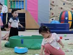 -美吉姆国际儿童发展中心(红谷滩绿地缤纷城中心)