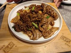 -闫府私房菜·老字号(恒隆店)