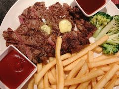 -WOLFGANG PUCK KITCHEN & BAR(迪士尼小镇店)