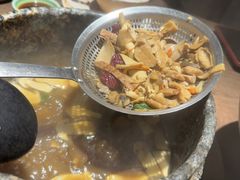 -蘑界·野生菌火锅(深业上城店)