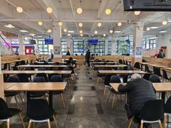 -同济大学本部学苑饮食广场