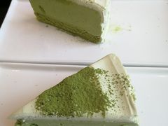 -必胜客(绿地新都会店)