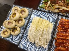 -燚店·铁板鱼蛙·烤肉·烤串(北新桥店)