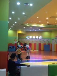 -玩塾品格乐园(宇宙太空龙旗店)