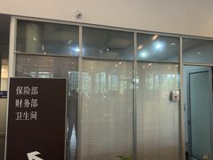 -成都中升之星奔驰4S店