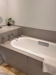 -玥奢国际母婴护理中心(滨江宝龙店)