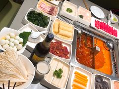 -海底捞火锅鲜切牛肉主题店(长寿路店)