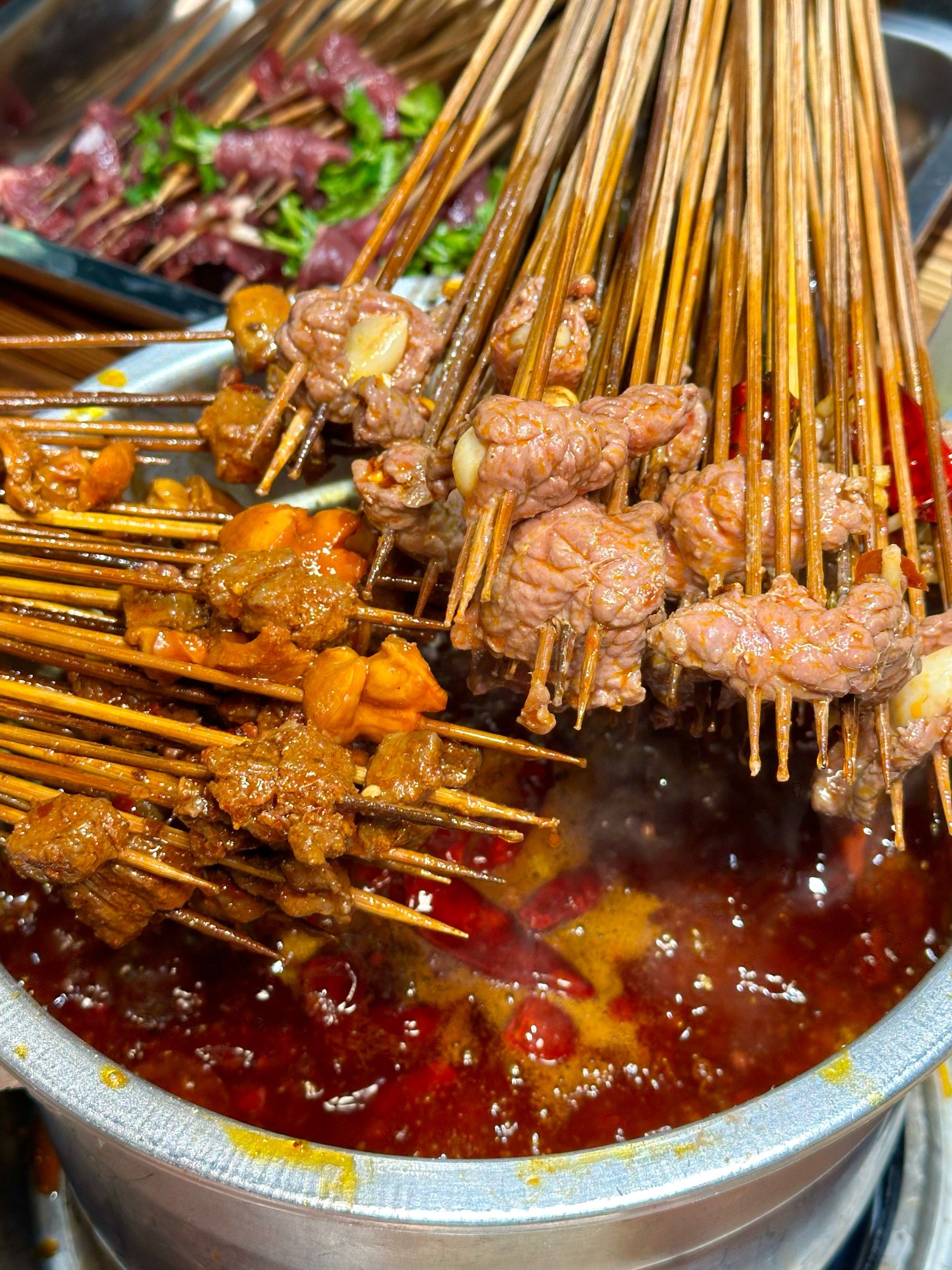 无广分享!本地人扎堆堆的锑锅串串香!