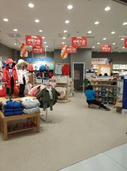 -乐友孕婴童(万象城店)