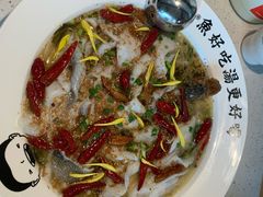老坛酸菜鲈鱼-江渔儿酸菜鱼(东厦一百店)