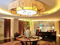 -三亚湾海居铂尔曼度假酒店