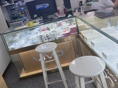-修卜凡二手严选店·手机维修·回收租赁(川沙地铁站店)