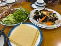 -鹤乡东北菜(崮山路店)