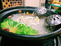 -濠轩阁特色生蚝火锅(水湾路店)
