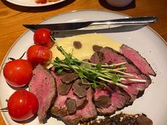 -JINNS锦时 steak&pizza(浸信会礼拜堂旧址店)