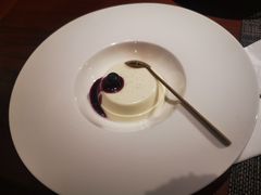 -MONICH牛排融合餐厅(和义大道购物中心店)