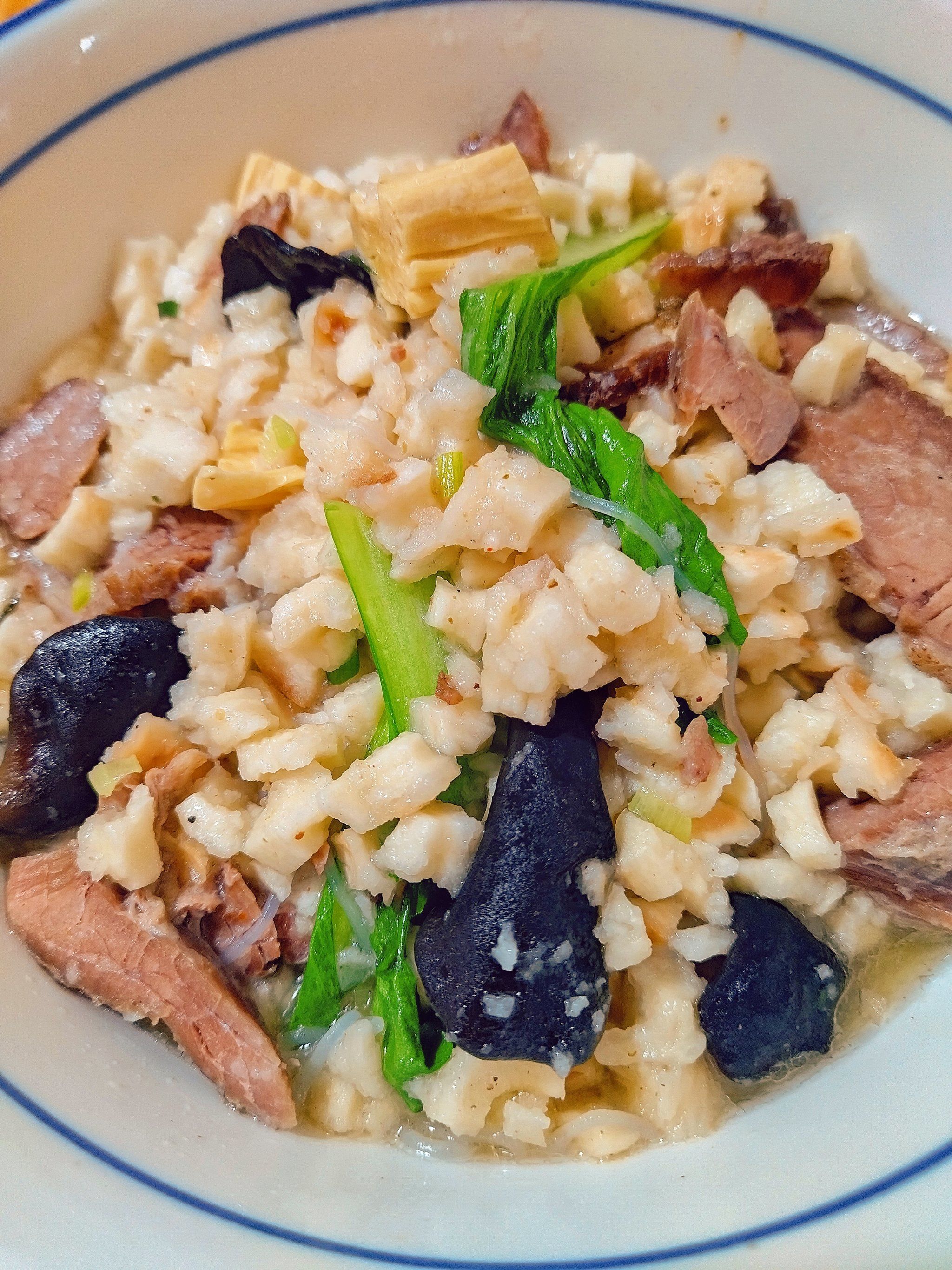 好吃的牛肉小炒泡馍,来这家店没错的!