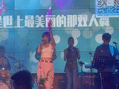 -胡桃里乐队酒馆