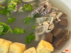 招牌鸭血粉丝汤-百年尹氏汤包(湖南路狮子桥店)