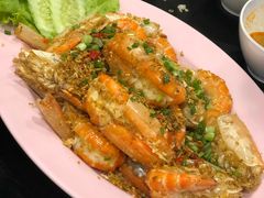 -J Daeng Seafood