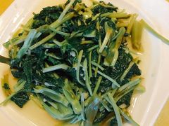 蒜泥空心菜-天桥饭店·特色海鲜(金山嘴渔村店)