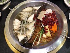 -沸炉重庆老火锅(军事博物馆店)