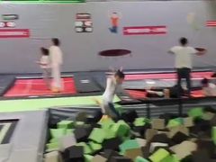 -C7城市运动空间·蹦床·健身·团建