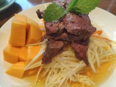 芒果牛肉沙拉-mango tree芒果树泰国餐厅(青岛万象城店)