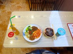 -大嘻咹biangbiang面(历史博物馆店)