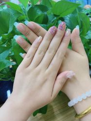 -悦指间美甲美睫