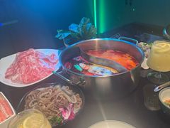 -唯爱KTV聚会餐厅(仙林东城汇店)
